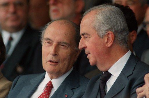 François Mitterrand (g) et Edouard Balladur (d) à Ajaccio, le 10 septembre 1983. (AFP - Boris Horvat)