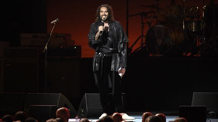 L'acteur Russell Brand en 2020 à Los Angeles, en Californie (Etats-Unis). (KEVORK DJANSEZIAN / GETTY IMAGES NORTH AMERICA)