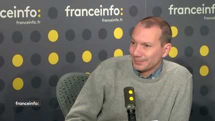 Le secrétaire national d'Europe-Ecologie Les Verts, David Cormand, dans le studio de franceinfo, le 23 novembre 2018. (FRANCEINFO)