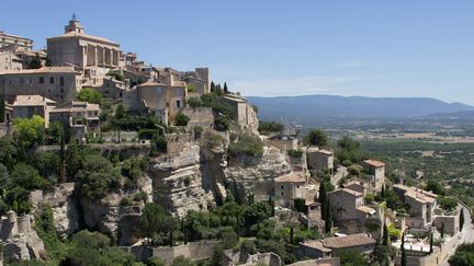 Le village de Gordes (Vaucluse), le 12 juillet 2012. (XAVIER RICHER / PHOTONONSTOP / AFP)