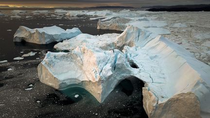 Des icebergs dans la baie de Disko au Groenland, le 8 novembre 2022. (ROBERT MEERDING / ANP MAG / AFP)