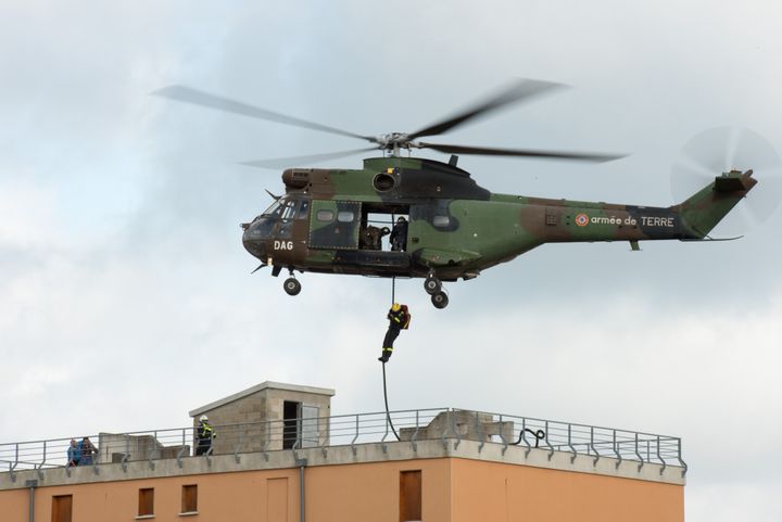 &nbsp; (Travailler dans un envirronnement urbain est un très bon entraînement pour les terrains difficiles © Armée de terre)