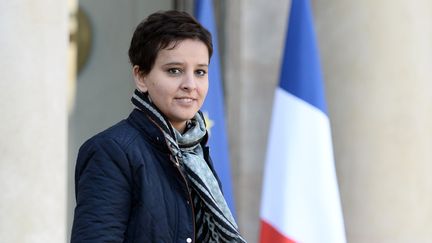 Najat Vallaud-Belkacem quitte l'Elysée, à Paris, le 2 mars 2016. (STEPHANE DE SAKUTIN / AFP)