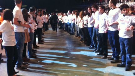 Jeunes militants socialistes au meeting de Rouen (PM)