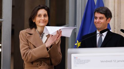 Amélie Oudéa-Castéra lors de sa passation de pouvoir avec Gabriel Attal au ministère de l'Education nationale, le 12 janvier 2024, à Paris. (PHILEMON HENRY / SIPA)