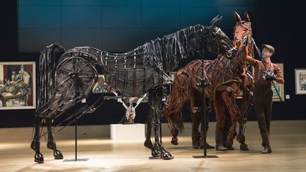 les marionnnettes-chevaux de "WarHorse" (BETTINA STRENSKE / MAXPPP)