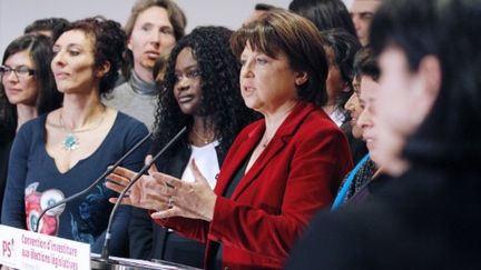 Martine Aubry(PS) à La Défense, samedi 10 décembre 2011. (PATRICK KOVARIK / AFP)