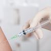 Une action de groupe contre quatre laboratoires pharmaceutiques doit même être menée en septembre par une centaine de familles, convaincues de l'existence d'un lien entre vaccination et autisme. (BSIP)