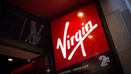 Selon les syndicats, la direction de Virgin Megastore va d&eacute;poser le bilan le 9 janvier 2013.&nbsp; (MAXPPP)