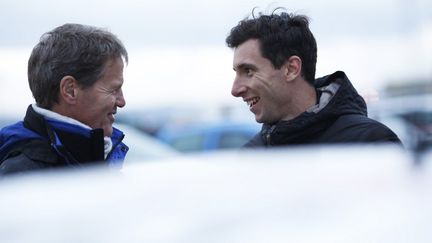 Malcolm Wilson, le patron de M-Sport, en discussion avec Eric Camilli (FRANCOIS BAUDIN / AUSTRAL)