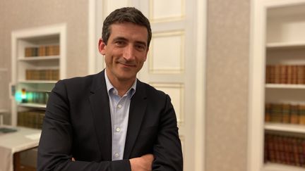 Jérôme Baloge, maire de Niort dans les Deux-Sèvres, le 24 avril 2022. (NOEMIE GUILLOTIN / RADIO FRANCE)