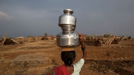 ces femmes, abandonnées par leurs maris ou les ayant perdus, sont satisfaites de cet arrangement. (REUTERS / Danish Siddiqui)