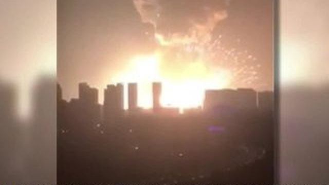 Chine : la ville de Tianjin secoué par une énorme explosion