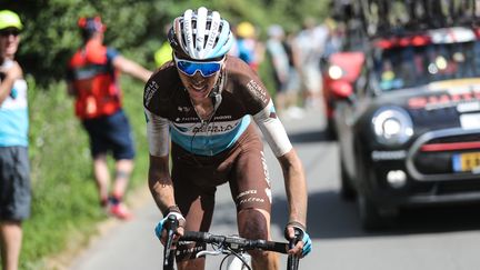 Romain Bardet a souffert sur les pavés dimanche (ETIENNE GARNIER / POOL)