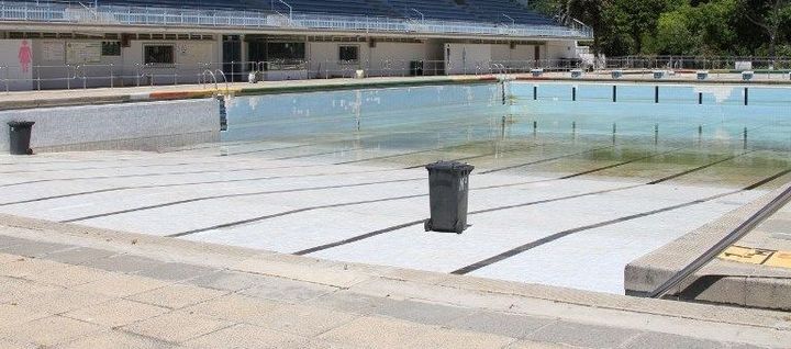 Le 15 décembre 2017, une piscine vide au Cap. (Kristin Palitza/AFP)