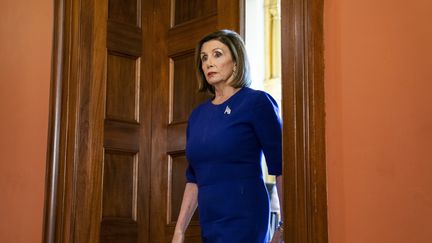 Nancy Pelosi, cheffe de file démocrate de la Chambre des représentants, a annoncé mardi 24 septembre le lancement d'une procédure d'impeachment à l'encontre de Donald Trump. (JIM LOSCALZO / CONSOLIDATED NEWS PHOTOS / AFP)