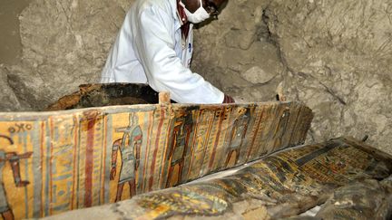 Un sarcophage trouvé dans le sud de l'Egypte (18 avril 2017)
 (Stringer / AFP)