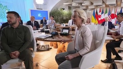 Un accord pour un prêt de 47 milliards d’euros à l’Ukraine a été trouvé au G7, jeudi 13 juin. Il sera remboursé grâce aux intérêts dégagés par les avoirs russes gelés depuis le début de la guerre. (France 2)