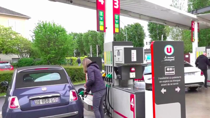 Prix des carburants : pourquoi l’essence coûte-t-elle si chère en France ? (France 3)