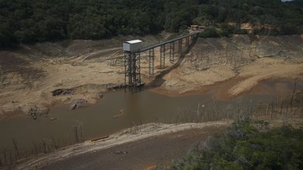 Le barrage de Guri, au Venezuela, le 12 avril 2016.&nbsp; (CARLOS GARCIA RAWLINS / REUTERS)