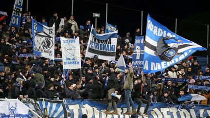 Ligue 2 : Bastia-Lorient interrompu 35 minutes après des jets de projectiles sur l'arbitre assistant