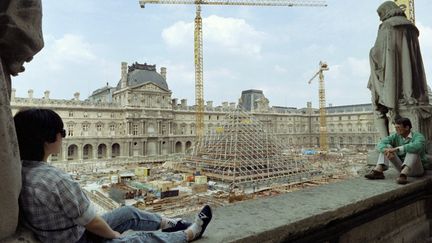 quand la pyramide du louvre faisait polemique v3