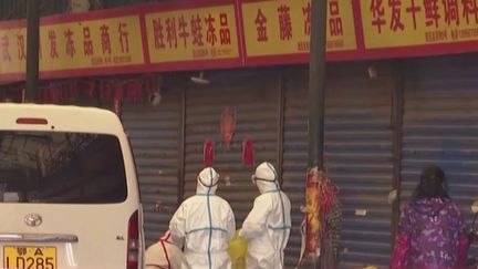 Deux études publiées, mardi 26 juillet, sur la revue Science, pointent le marché de Wuhan&nbsp;comme étant l’épicentre de la pandémie. (FRANCEINFO)