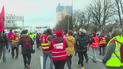 Réforme des retraites : malgré le 49.3, les syndicats restent mobilisés (France 3)