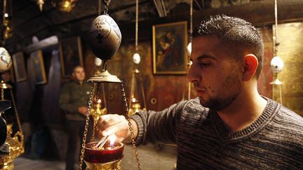 Quand les rois mages virent l’enfant Jésus pour la première fois, ils lui offrirent de l’or, de l’encens et de la myrrhe.  (MUSA AL SHAER / AFP)