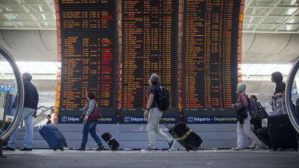 &nbsp; (Nouvelle journée de perturbations dans les aéroports français, comme ici à Roissy-Charles-de-Gaulle © MAXPPP)