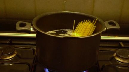 Énergie : couper le feu pendant la cuisson des pâtes pour économiser