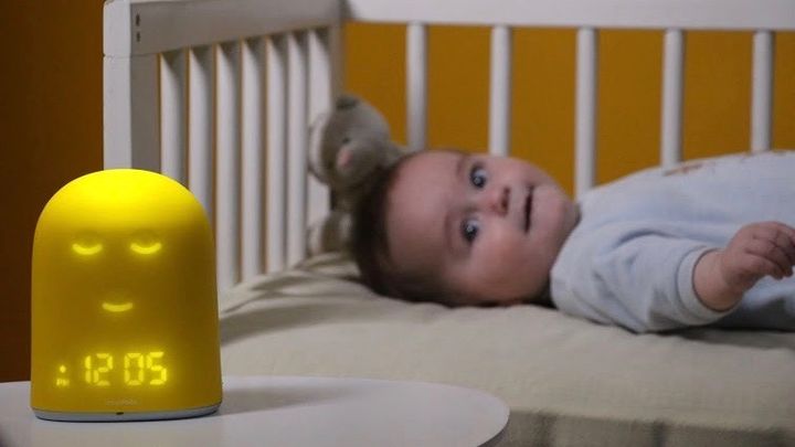 &nbsp; (Le babyphone connecté d'UrbanHello surveille le sommeil des enfants)