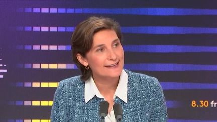 Amélie Oudéa-Castera, ministre démissionnaire des Sports et des Jeux olympiques et paralympiques, invitée de franceinfo, mercredi 28 août 2024. (FRANCE INFO / RADIOFRANCE)