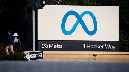 L'entrée du siège de Méta à Menlo Park (Californie). (JOSH EDELSON / AFP)