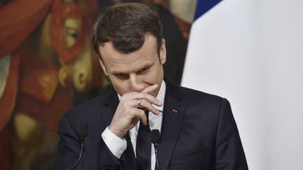 Le président Emmanuel Macron, lors d'une conférence de presse avec le Premier ministre italien, le 11 janvier 2018. (ANDREAS SOLARO / AFP)