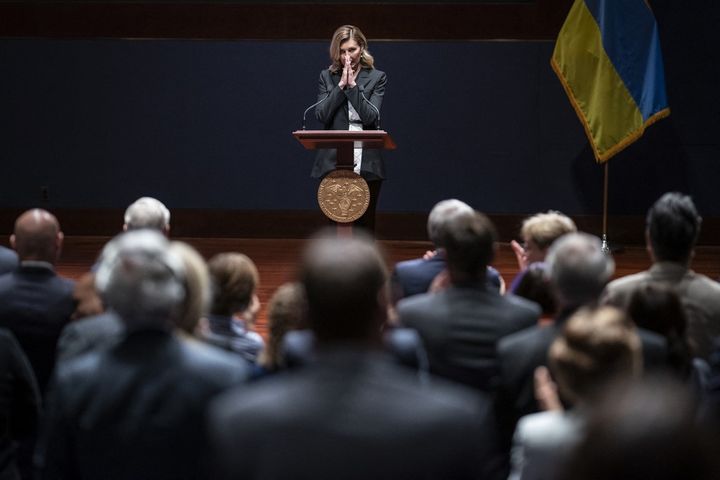 La Première dame d'Ukraine, Olena Zelenska, prend la parole à Washington, devant le Congrès des Etats-Unis, le 20 juillet 2022. (GETTY IMAGES NORTH AMERICA / AFP)