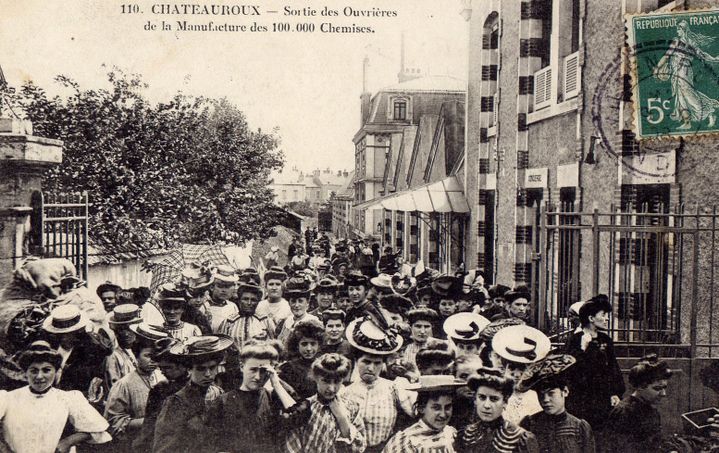 La sortie des ouvrières de la manufacture des 100.000 chemises
 (Collection Musée de la Chemiserie)