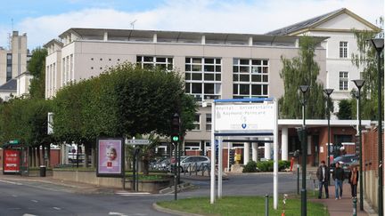 &nbsp; (Le service d'oncologie pédiatrique de l'hôpital Raymond-Poincaré de Garches va fermer en août. © MaxPPP)