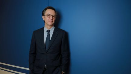 David&nbsp;Lepoittevin, directeur de l'activité vaccins au sein de la filiale française du laboratoire américain&nbsp;Pfizer, le 22 décembre 2020. (PHILIPPE LAVIEILLE / MAXPPP)