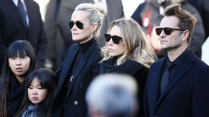 Laetitia Hallyday, Laura Smet, David Hallyday, Jade et Joy aux obsèques de Johnny Hallyday (9/12/2017)
 (Francois Mori/AP/SIPA)