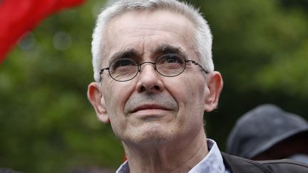 Le secrétaire général de Force ouvrière, Yves Veyrier, participe à une manifestation, le 30 juin 2020. (THOMAS SAMSON / AFP)