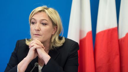 La pr&eacute;sidente du Front national, Marine Le Pen, lors d'une conf&eacute;rence de presse au si&egrave;ge du FN, le 6 f&eacute;vrier 2015 &agrave; Nanterre (Hauts-de-Seine). (CHAMUSSY / SIPA)