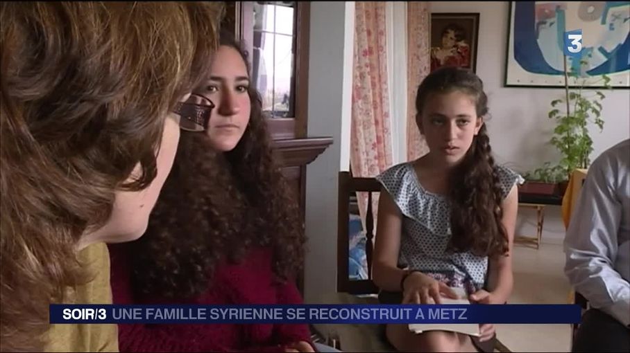 Migrants Portrait D Une Famille Venue De Syrie