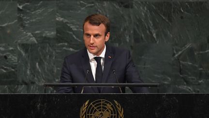 Le président Emmanuel Macron, le 19 septembre 2017 à New York (Etats-Unis), à la tribune de l'Assemblée générale de l'ONU. (TIMOTHY A. CLARY / AFP)