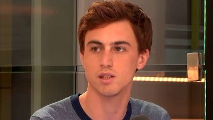 Le journaliste Maxime Vaudano, membre de la rubrique Les Décodeurs du journal "Le Monde", était l'invité des Informés de franceinfo, lundi 6 novembre. (FRANCEINFO / RADIOFRANCE)