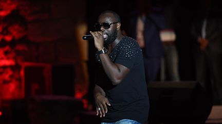 Le chanteur Maître Gims à Tunis, le 2 juillet 2017. (FETHI BELAID / AFP)