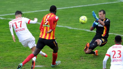 Ferreira Carrasco (Monaco) enfonce les Lensois (FRANCOIS LO PRESTI / AFP)