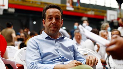 
Le président du Parti Radical de Gauche (PRG) Guillaume Lacroix participe à un meeting de campagne des Régionales candidate PS à la présidence de la région Ile-de-France Audrey Pulvar le 16 juin 2021.
 (SAMEER AL-DOUMY / AFP)