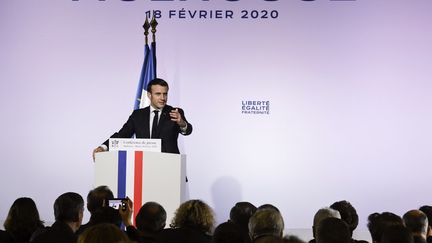 Emmanuel Macron, à Mulhouse (Haut-Rhin) le 18 février 2020, lors de son discours sur le "séparatisme islamiste" et "l'islam politique". (SEBASTIEN BOZON / AFP)