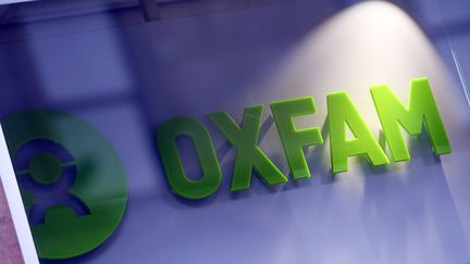 Le logo d'Oxfam photographié à Glasgow (Ecosse), le 10 février 2018. (ANDY BUCHANAN / AFP)